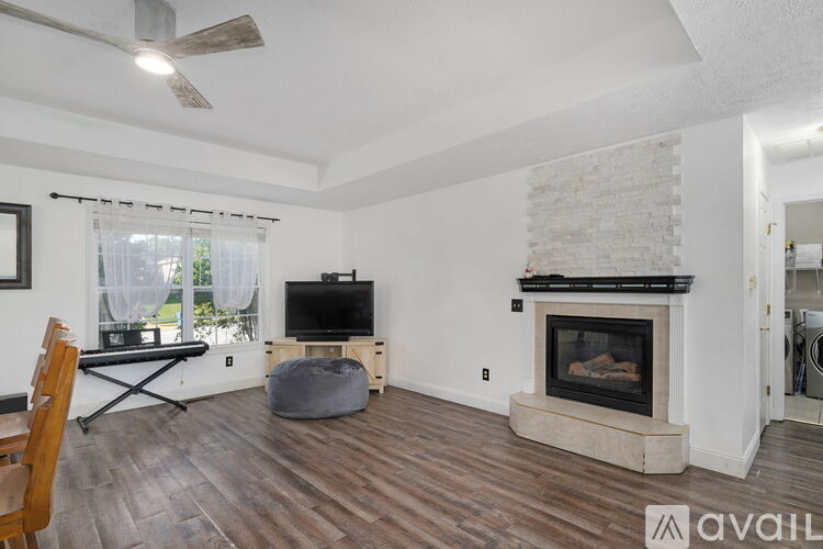710 Silver Streak Road 5 Beds Single Family Home for Rent - Photo gallery 2