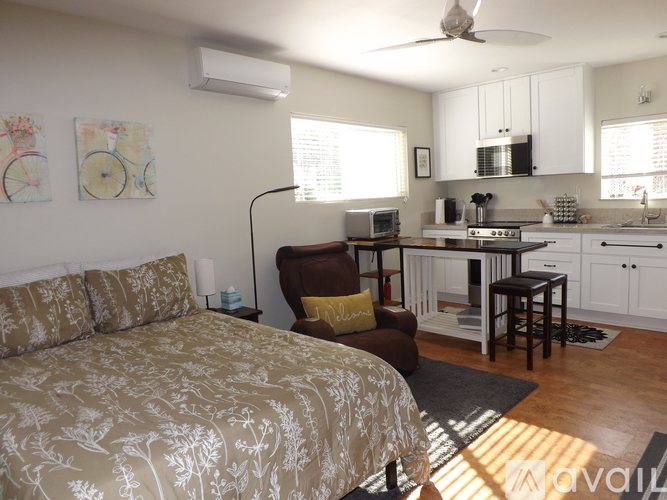 1727 Parrot Street (Guest House) Studio Single Family Home for Rent - Photo gallery 4