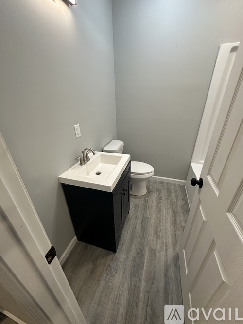 708 East Maryland Street 2 Beds Single Family Home for Rent - Photo gallery 4