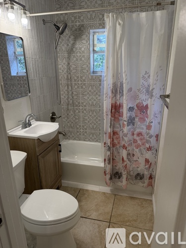 186 Roosevelt Street 3 Beds Single Family Home for Rent - Photo gallery 3