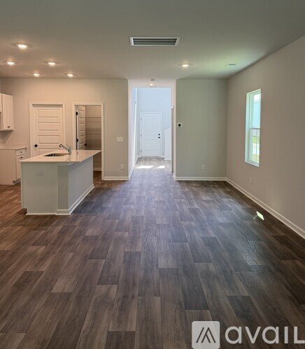 516 Crimson Pointe Drive 5 Beds Single Family Home for Rent - Photo gallery 5
