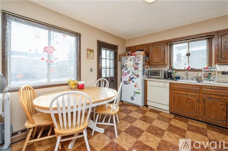 8 Plymouth Avenue 2 Beds Apartment for Rent - Photo gallery 5