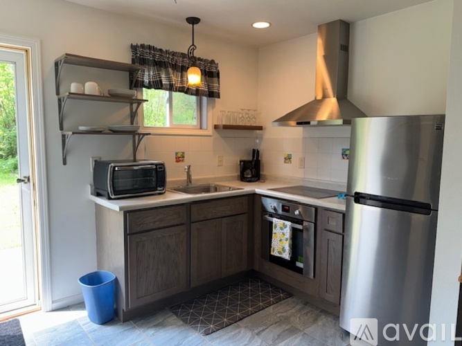 N6186 Fairway Drive 2 Beds Single Family Home for Rent - Photo gallery 3