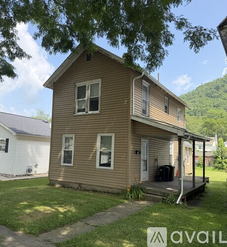 232 W 5th St 2 Beds Single Family Home for Rent - Photo gallery 1