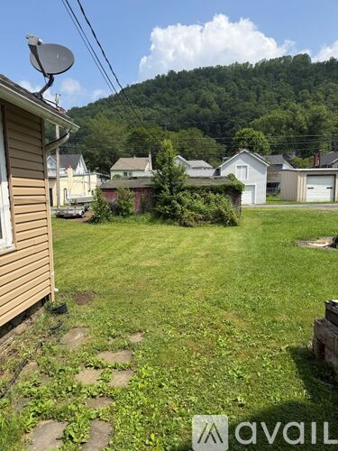 232 W 5th St 2 Beds Single Family Home for Rent - Photo gallery 3