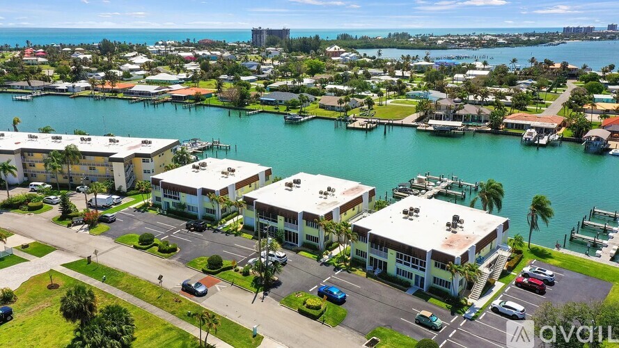 1315 Bayshore Dr 1 Condo for Rent - Photo gallery 2