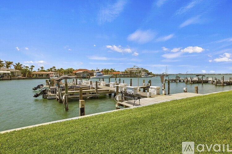1315 Bayshore Dr 1 Condo for Rent - Photo gallery 3
