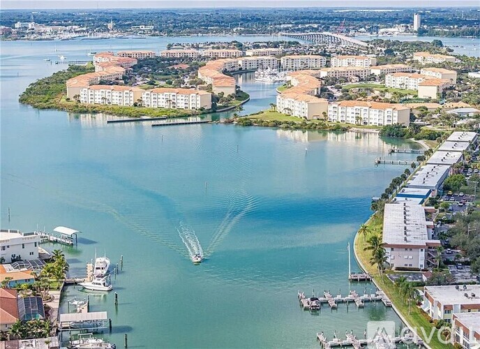 1315 Bayshore Dr 1 Condo for Rent - Photo gallery 4