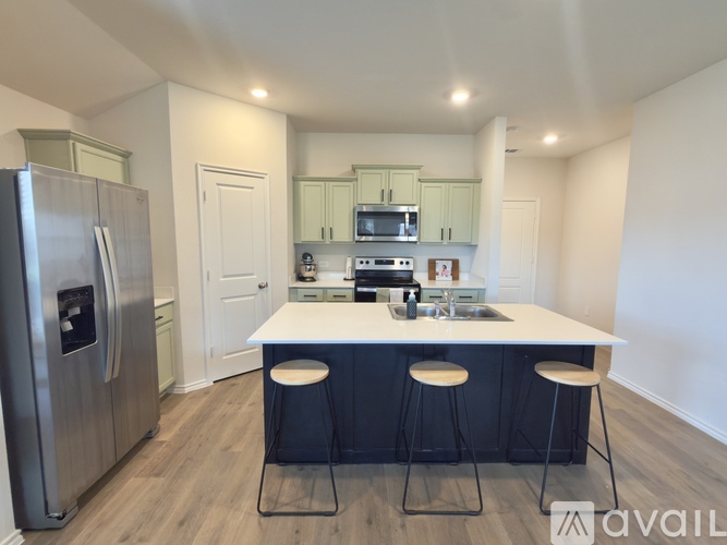 347 Boxwood Drive 4 Beds Single Family Home for Rent - Photo gallery 5