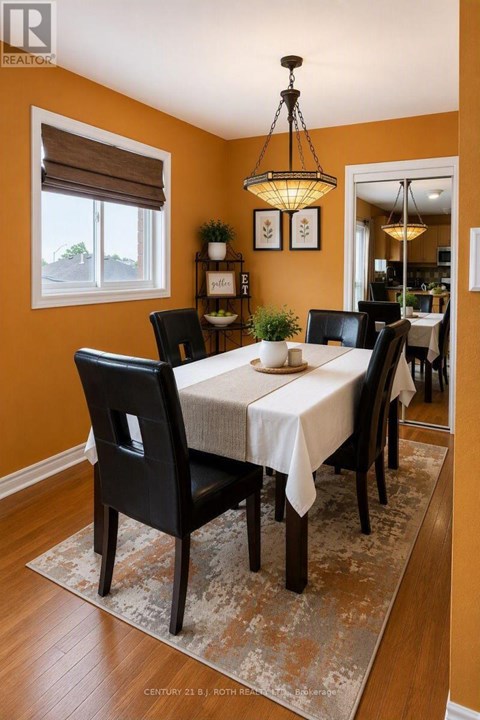 UPPER LEVEL - 59 NICKLAUS DRIVE 2 Beds Apartment for Rent