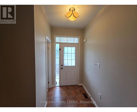 28 TIDEMORE HEIGHTS 3 Beds House for Rent - Photo gallery 3