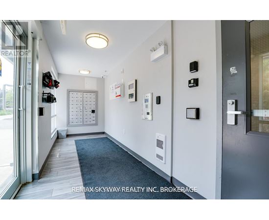 H203 - 275 LARCH STREET 2 Beds Apartment, Condo, Home for Rent - Photo gallery 4