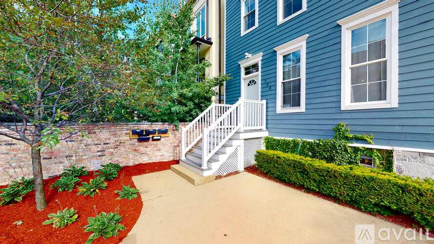 700 W Schubert Ave 3 Beds Apartment for Rent - Photo gallery 1