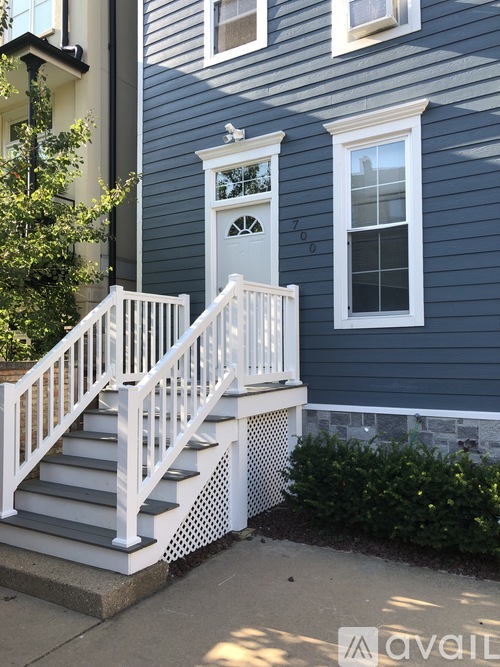 700 W Schubert Ave 3 Beds Apartment for Rent - Photo gallery 3