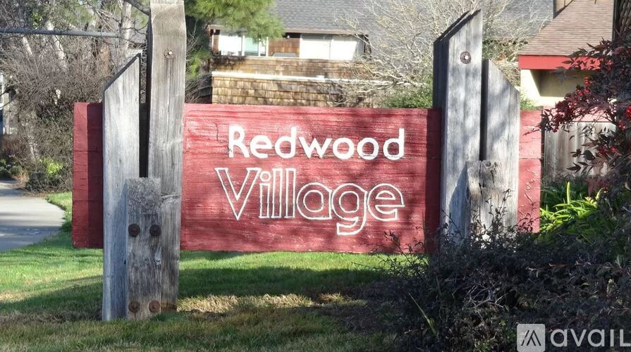 47 Redwood Court 3 Beds Townhouse for Rent - Photo gallery 3
