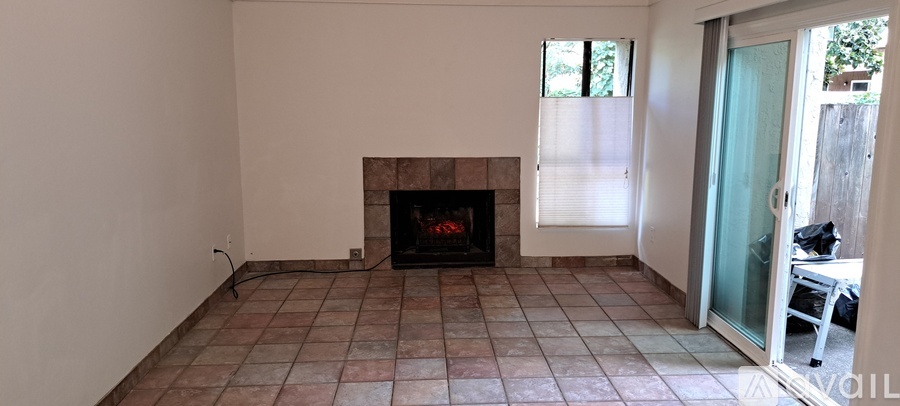 47 Redwood Court 3 Beds Townhouse for Rent - Photo gallery 4