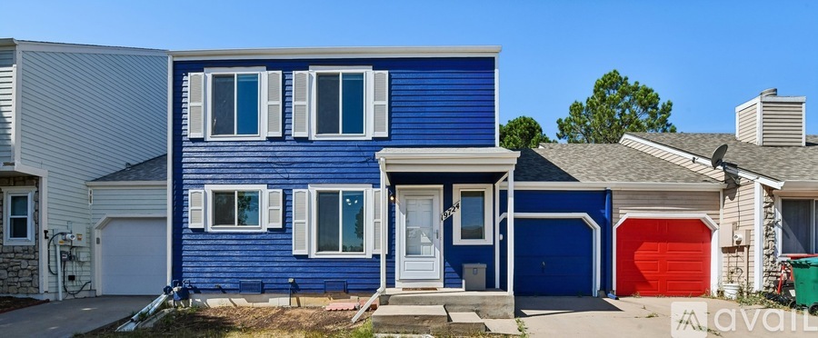 19724 East Loyola Circle 3 Beds Single Family Home for Rent - Photo gallery 1