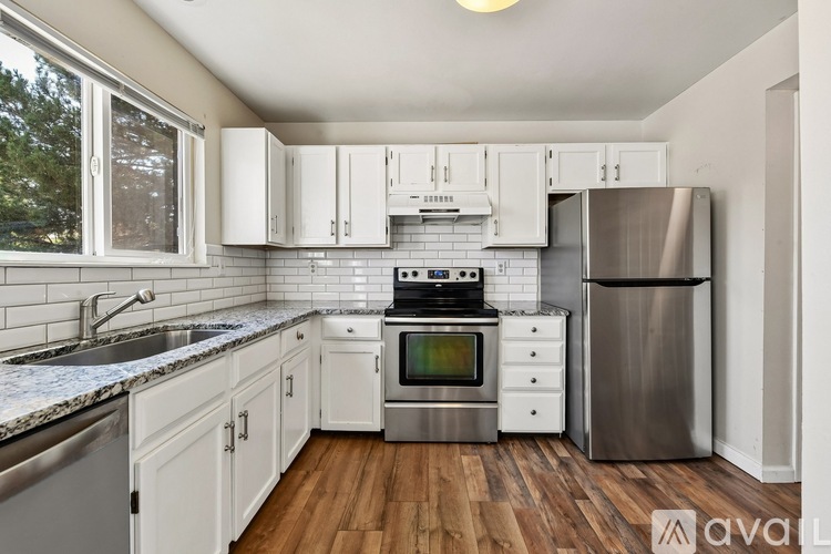 19724 East Loyola Circle 3 Beds Single Family Home for Rent - Photo gallery 4