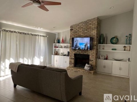 1427 Forest Hills Drive 2 Beds Apartment for Rent