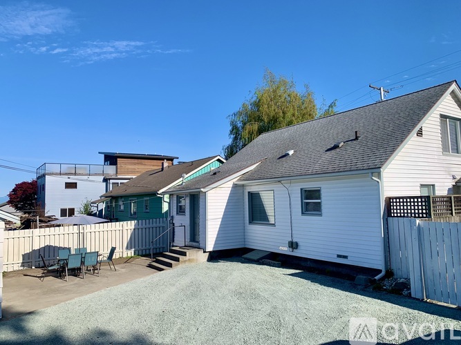 1216 12th Street 3 Beds Single Family Home for Rent - Photo gallery 5