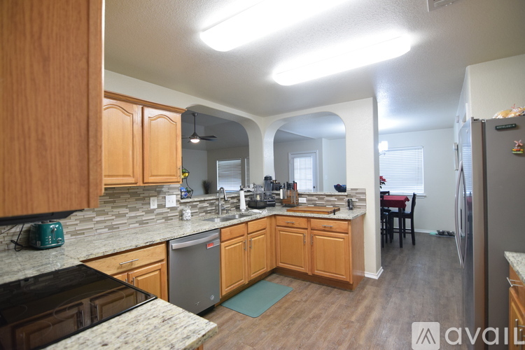 4814 Water Oak Dr 4 Beds Single Family Home for Rent - Photo gallery 4