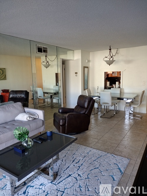 311 E Ocean Ave 2 Beds Condo for Rent - Photo gallery 1
