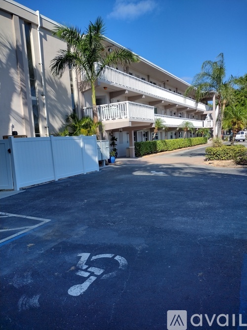 311 E Ocean Ave 2 Beds Condo for Rent - Photo gallery 2