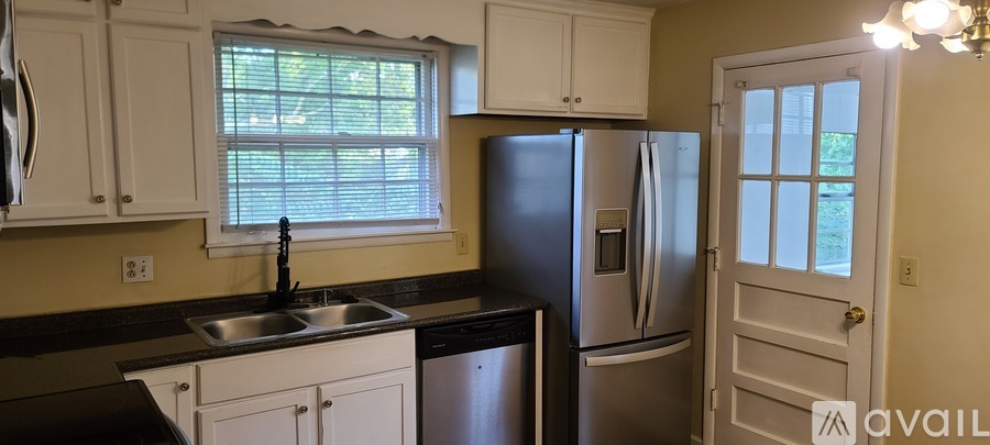 2907 W Linden Ave 2 Beds Apartment for Rent - Photo gallery 2