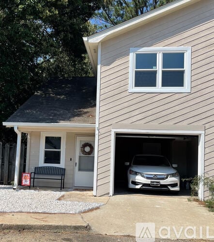 Brookhaven Circle 2 Beds Condo for Rent - Photo gallery 1