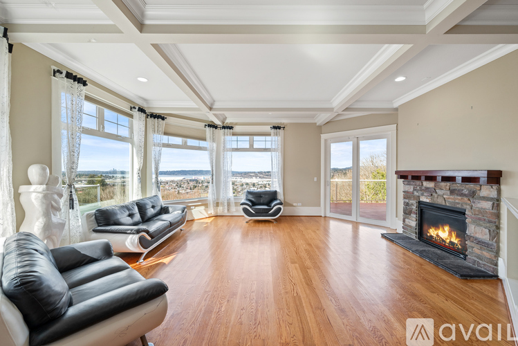 1518 South 5th Place 5 Beds Single Family Home for Rent - Photo gallery 5