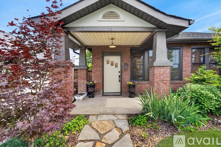 330 Main St 3 Beds Single Family Home for Rent - Photo gallery 3