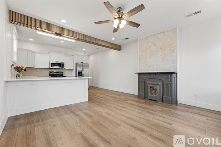 330 Main St 3 Beds Single Family Home for Rent - Photo gallery 4