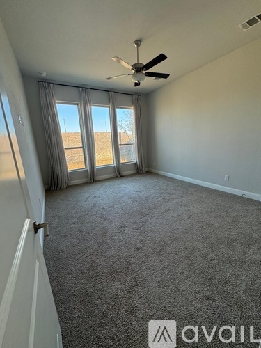 4112 Dunlap Drive 4 Beds Single Family Home for Rent - Photo gallery 3