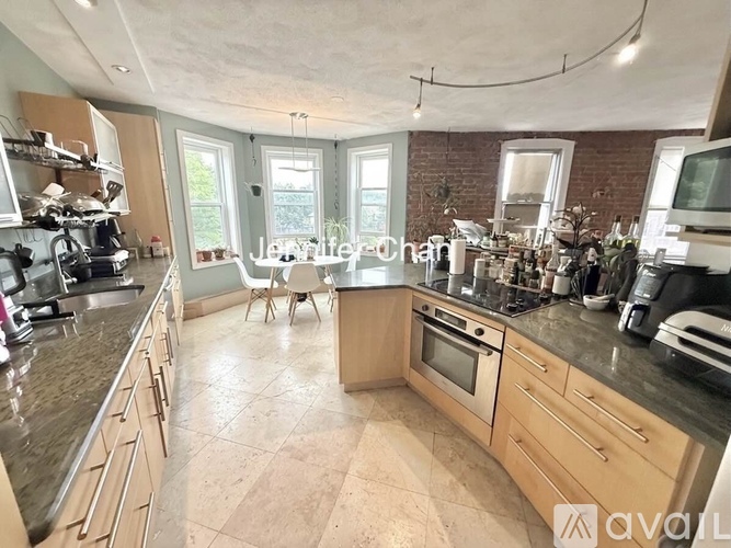 210 Chestnut Hill Ave 2 Beds Condo for Rent - Photo gallery 2