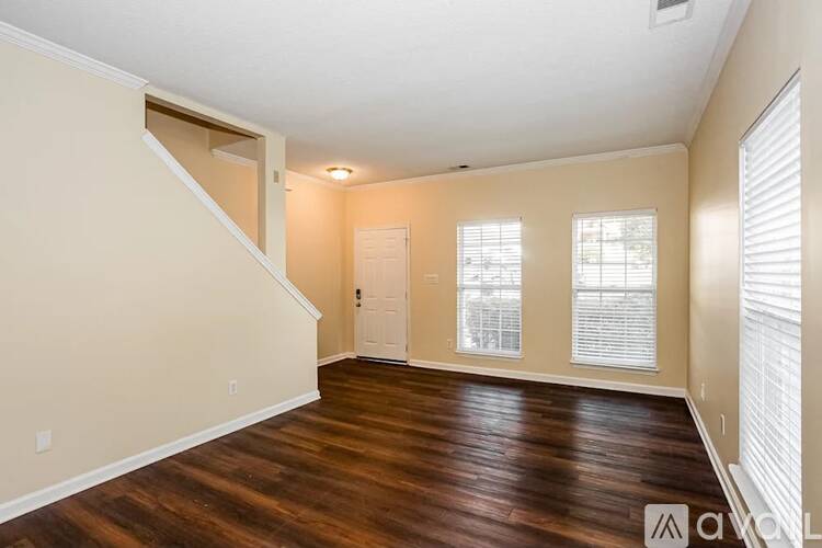 6839 Brachnell View Dr, 3 Beds Single Family Home for Rent - Photo gallery 4