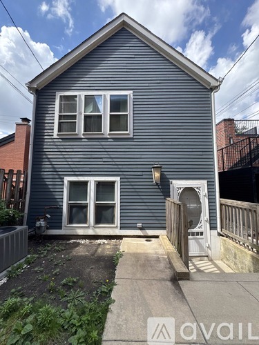 1911 W Cortland St- CH 3 Beds Single Family Home for Rent - Photo gallery 1