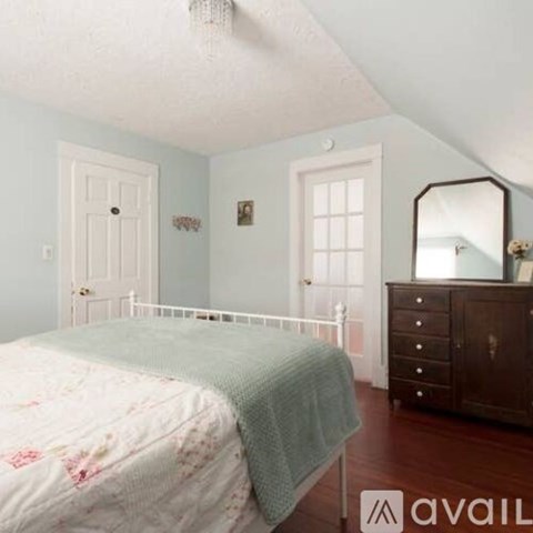 244 Circle Avenue 3 Beds Apartment for Rent