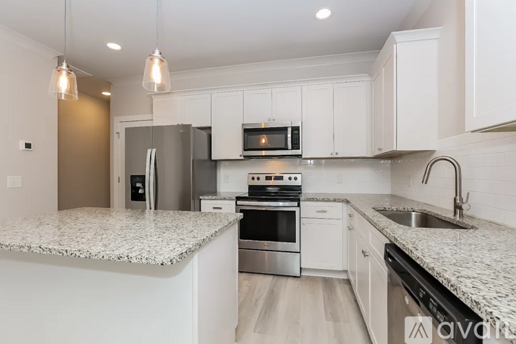 827 Ashland Place Dr 3 Beds Single Family Home for Rent - Photo gallery 2