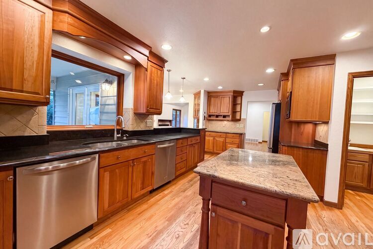 2428 52nd Avenue Ct 4 Beds Single Family Home for Rent - Photo gallery 5