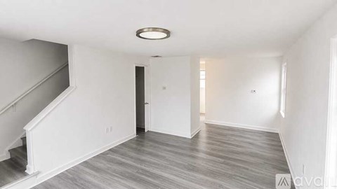 681 Willow Ave 2 Beds Apartment for Rent