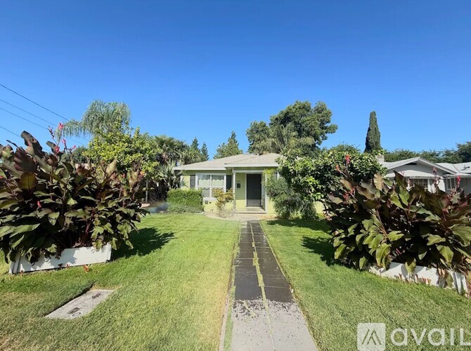 3021 Oleander Ave 2 Beds Single Family Home for Rent - Photo gallery 1