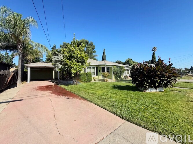 3021 Oleander Ave 2 Beds Single Family Home for Rent - Photo gallery 2