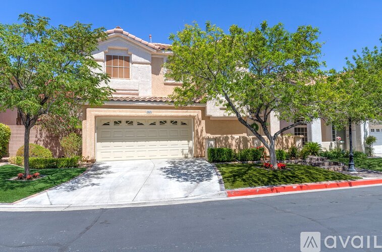 2025 Shining Feather Ln 4 Beds Single Family Home for Rent - Photo gallery 2