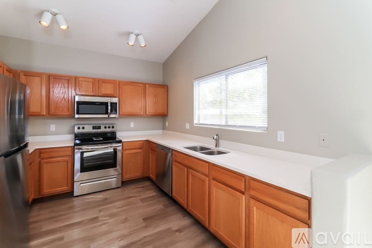 1811 Kenilworth Avenue 4 Beds Single Family Home for Rent - Photo gallery 3