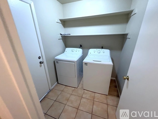 7740 W Cherry Hills Dr 3 Beds Single Family Home for Rent - Photo gallery 4