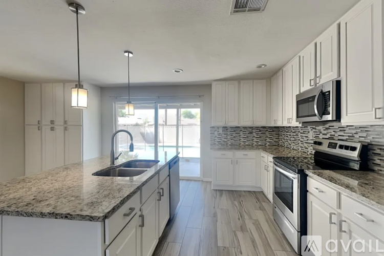 506 E Hermosa Dr 3 Beds Single Family Home for Rent - Photo gallery 2