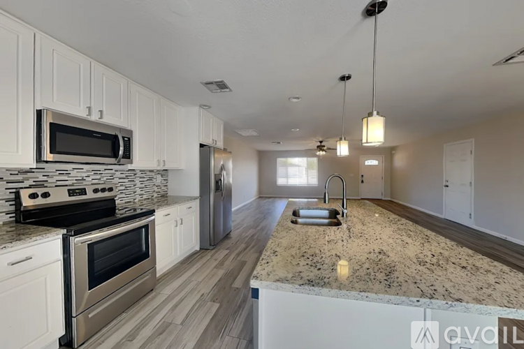 506 E Hermosa Dr 3 Beds Single Family Home for Rent - Photo gallery 4