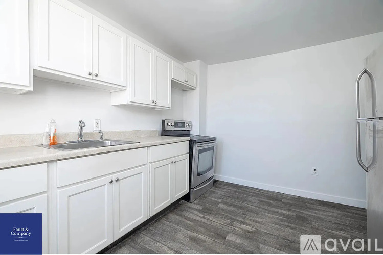 1739 West 5th Street 2 Beds Apartment for Rent - Photo gallery 3