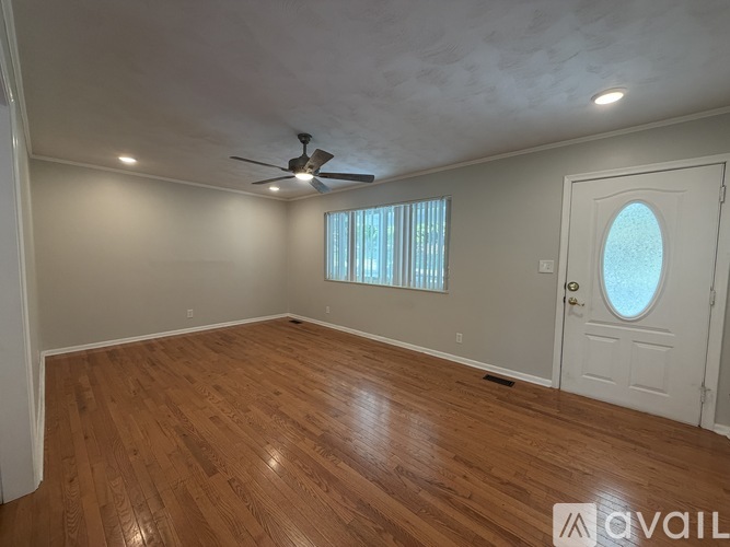 4001 Laurel Dr NW 3 Beds Single Family Home for Rent - Photo gallery 2