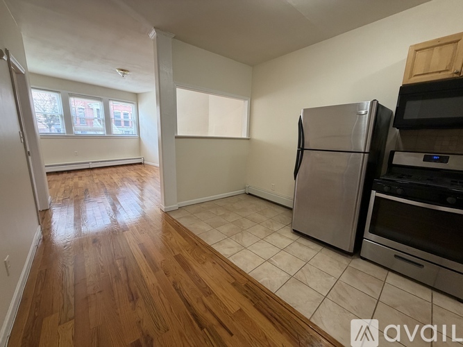 233 Barrow St 2 Beds Apartment for Rent - Photo gallery 3